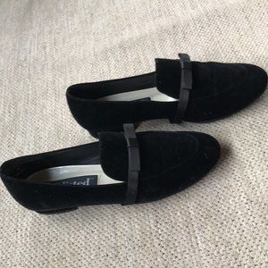 “Unlisted” black velvet formal dress loafers, 8